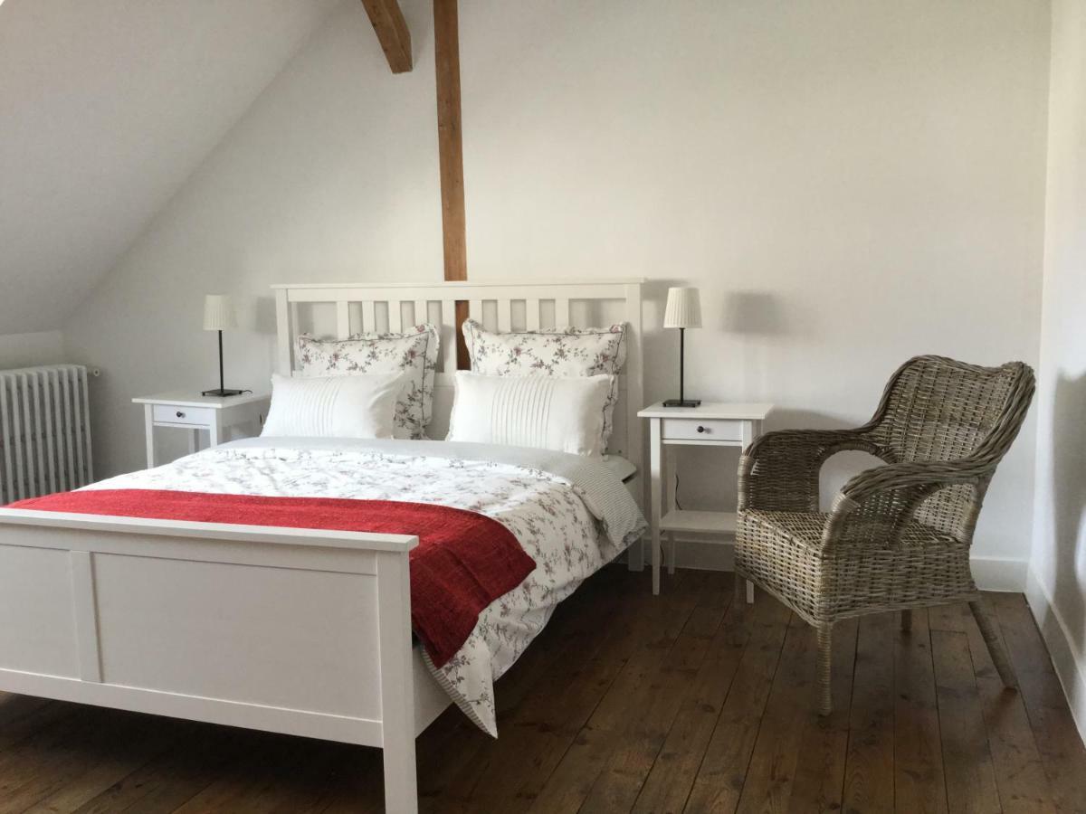 Les Marronniers Bed & Breakfast Saint-Didier-en-Velay Екстериор снимка
